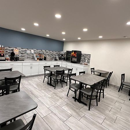 מלון Super 8 By Wyndham גראנד איילנד מראה חיצוני תמונה